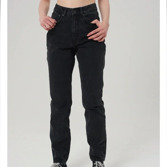 NWOT The Ragged Priest Bum Rip Denim - Picture 2 of 13